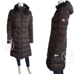 Moncler Long Brown Goose Down Puffer Jacket 
Size 1 moncler ( us size 2-4)